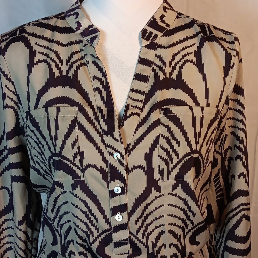 Ellison Chic Patterned Dress - Picture 2 of 7